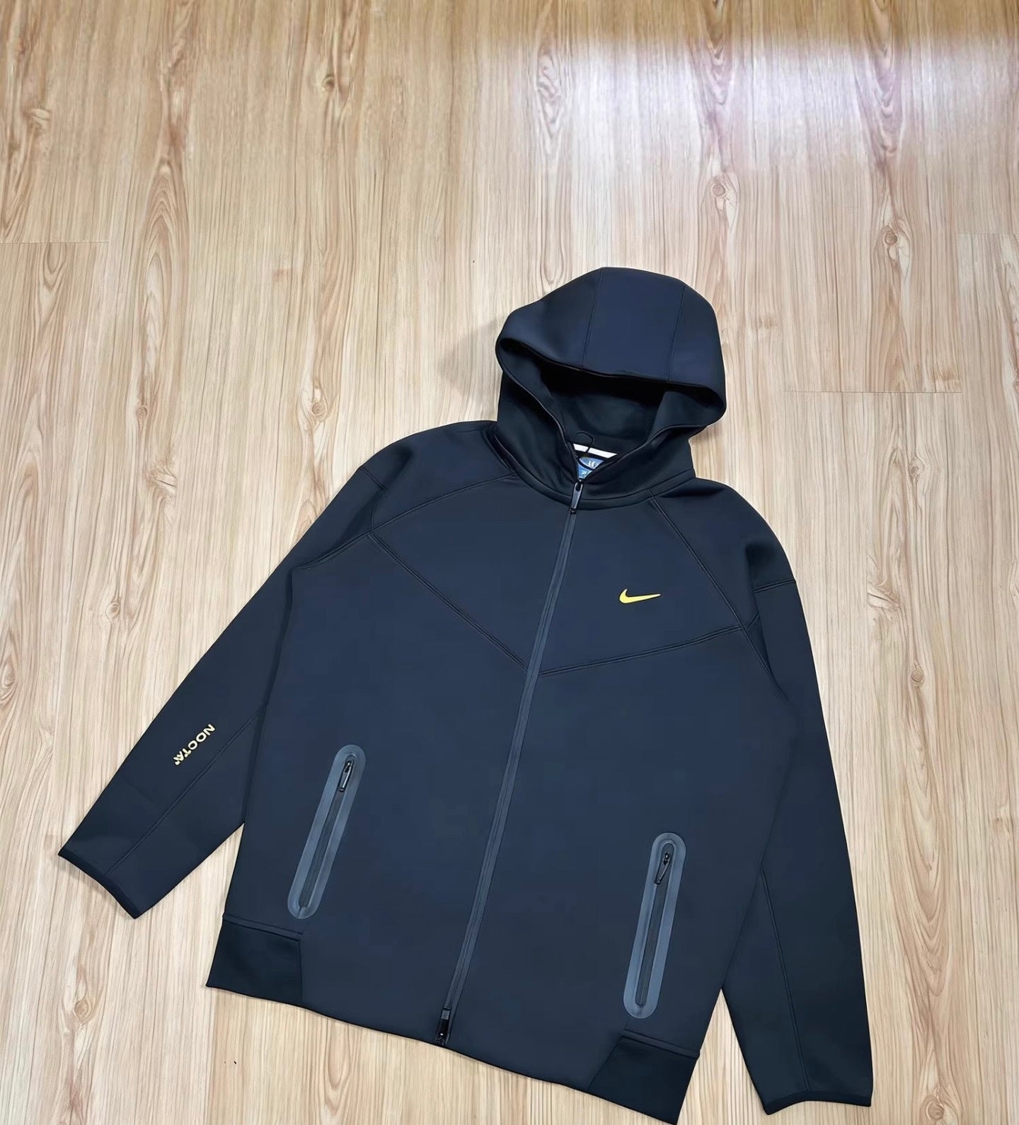 Conjunto de Chándal Nike Tech Fleece (Sudadera con Capucha y Pantalón)"