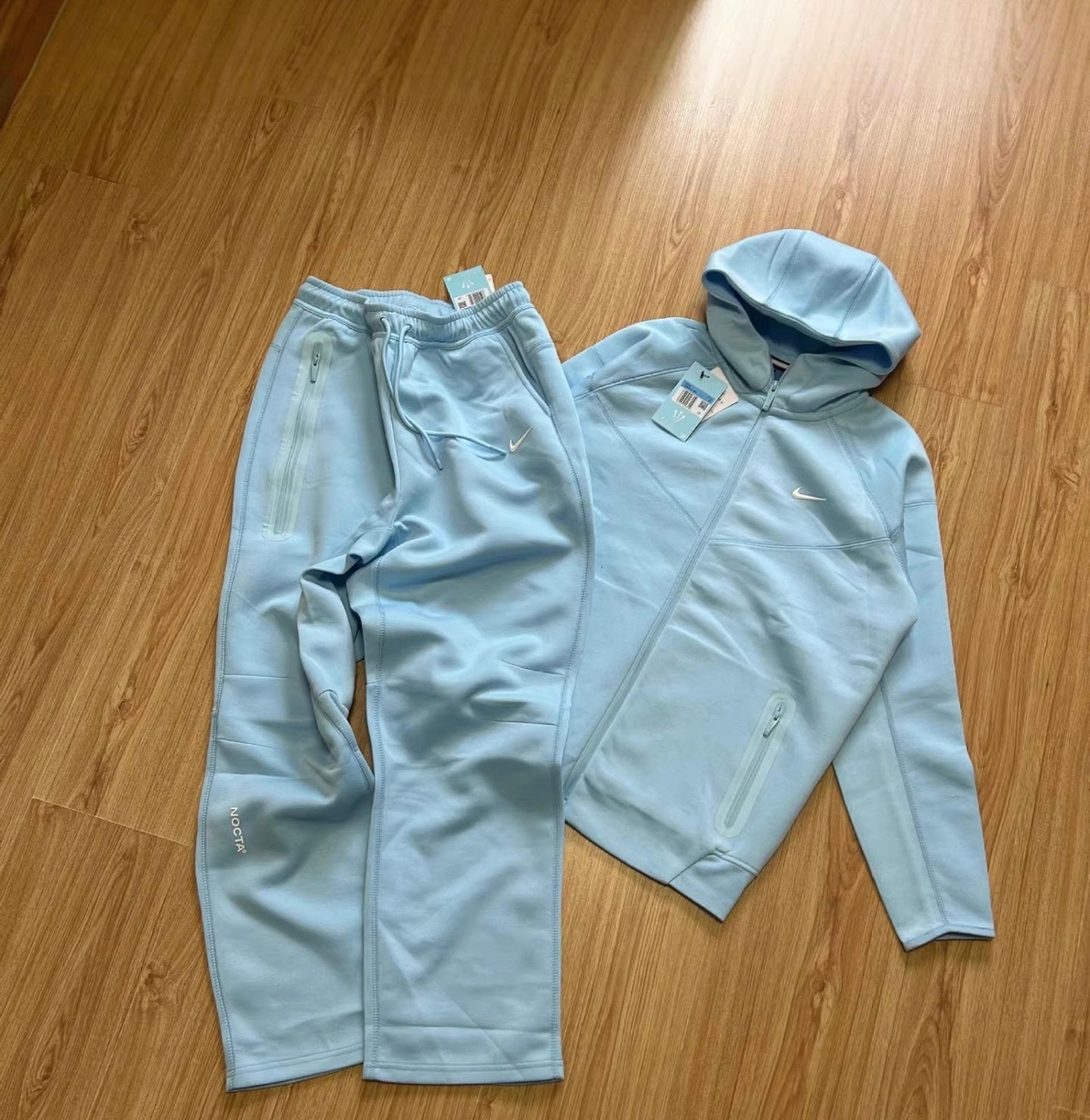 Conjunto de Chándal Nike Tech Fleece (Sudadera con Capucha y Pantalón)"