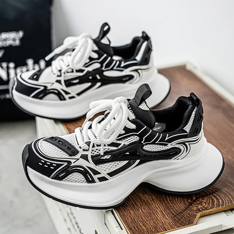 Sneakers" - Suela Gruesa con Aumento de Altura