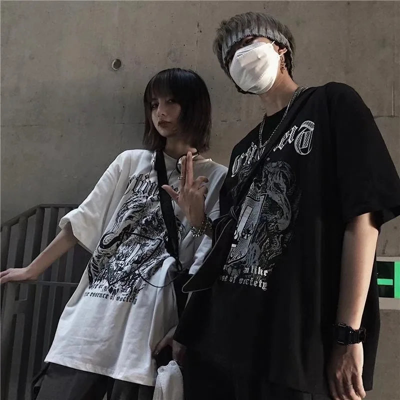 Camiseta Estilo Urbano Oversize - Diseño Gráfico
