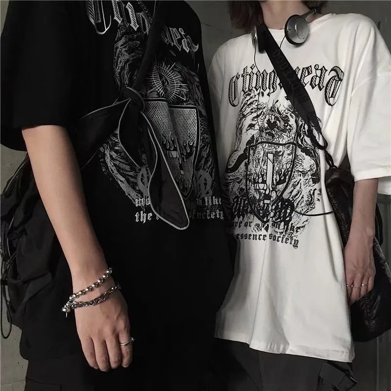 Camiseta Estilo Urbano Oversize - Diseño Gráfico