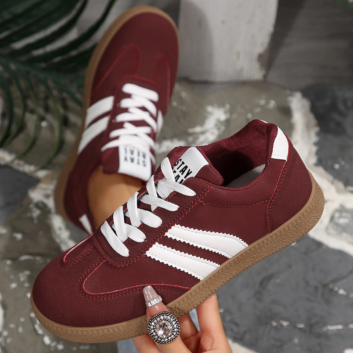 Zapatillas Deportivas Casuales para Mujer – Estilo Retro y Comodidad Ligera