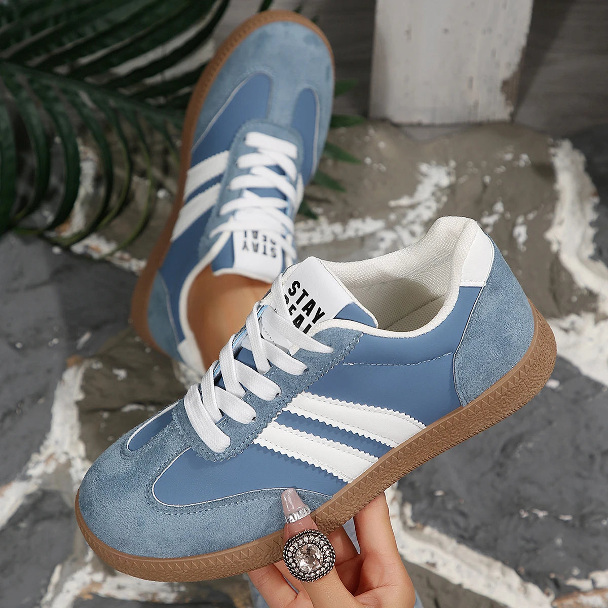 Zapatillas Deportivas Casuales para Mujer – Estilo Retro y Comodidad Ligera